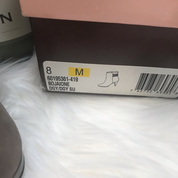 Bandolino suede ankle boots!  Leather/man made upper. BDJAIONE DGY-SU. NWT! - Picture 5 of 6